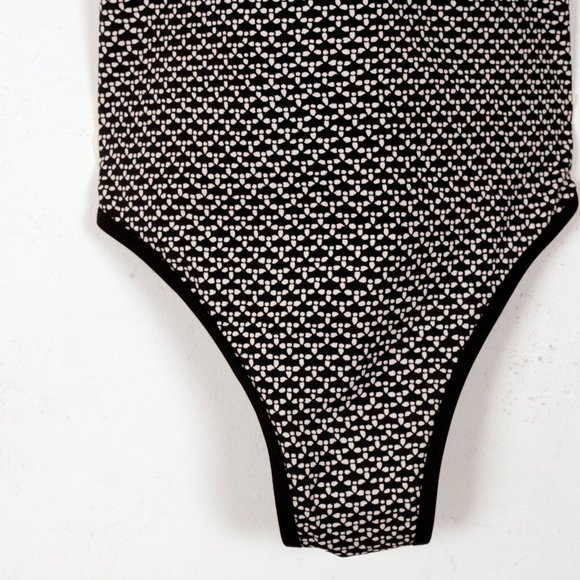 Lululemon Wave Wanderer One Piece SwimSuit Small 4 - Picture 4 of 12